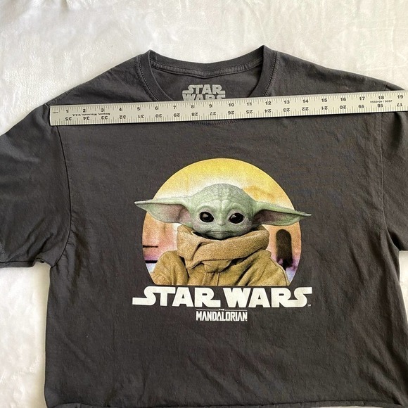 Stars Wars Mandalorian | Baby Yoda/ Baby Grogu Crop Top Shirt | Size: Medium - Picture 3 of 5